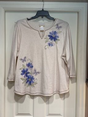 NWOT Alfred Dunner Cream Long Sleeve Top with Blue Floral & Butterfly Embroidery